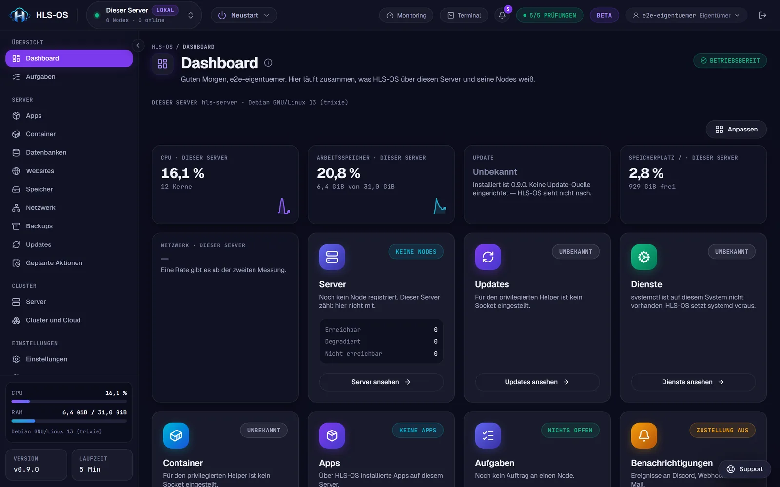 Das Dashboard von HLS-OS 0.9.0: oben Auslastung von CPU, Arbeitsspeicher und Speicherplatz sowie der Stand der Updates, darunter Kacheln für Server, Updates, Dienste, Container, Apps, Aufgaben und Benachrichtigungen.
